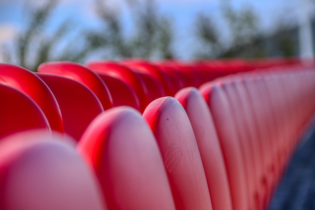 点评海港补时争议点球应该VAR介入看一下！.